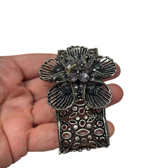 Vintage Diamanté Flower Hinged‎ Bangle Bracelet Burnished Silver Art Deco Bold - Picture 6 of 8